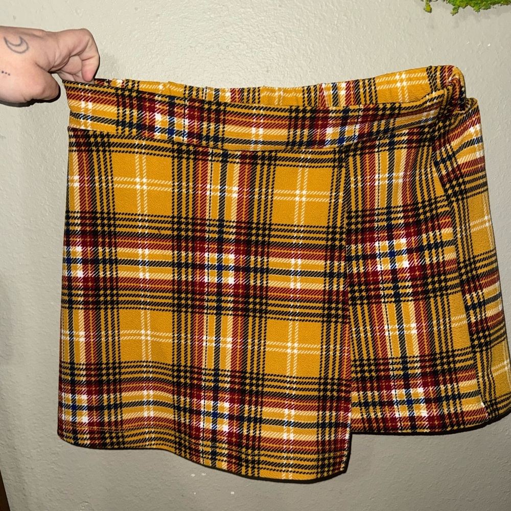 Yellow Plaid Skirt/Skort